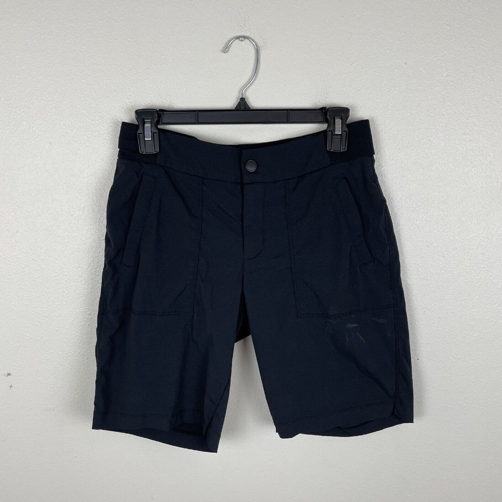 Athleta Trekkie Bermuda Short Womens 9 Inseam Outdoor Hiking Black Size 2
